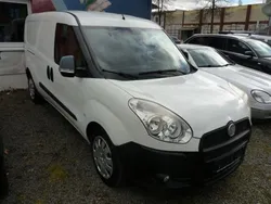 Weiss Gebraucht 2010 Fiat Doblò Van / Kleinbus | 5.900 € (Teuer)