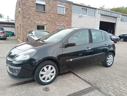 Schwarz Gebraucht 2006 Renault Clio III Dynamique Kleinwagen | 1.670 € (Fairer Preis)