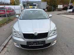 Silber Gebraucht 2011 Skoda Octavia Kombi | 2.000 € (Guter Preis)