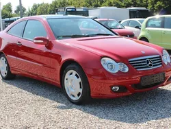 Rot Gebraucht 2006 Mercedes C160 Coupé | 3.990 € (Etwas zu teuer)