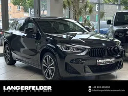 Black sapphire metallic Gebraucht 2024 BMW X2 M Sport SUV | 41.999 € (Teuer)