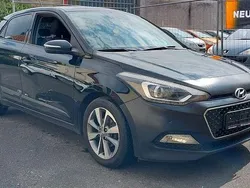 Schwarz Gebraucht 2015 Hyundai i20 Style Limousine | 4.699 € (Superpreis)