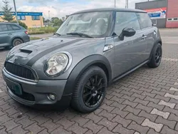 Grau Gebraucht 2009 Mini Cooper S Kleinwagen | 5.700 € (Fairer Preis)