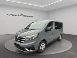 Grau Gebraucht 2023 Renault Trafic Life Van | 31.800 € (Superpreis)