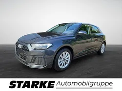 Grau (manhattangrau metallic) Neu 2025 Audi A1 Sportback Advanced Kleinwagen | 27.790 € (Guter Preis)