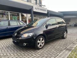 Schwarz Gebraucht 2011 VW Golf Plus Cross Team Van / Kleinbus | 6.780 € (Teuer)