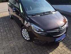 Braun Gebraucht 2017 Opel Zafira Tourer Edition Van / Kleinbus | 9.999 € (Guter Preis)