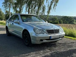 Silber Gebraucht 2000 Mercedes C180 Limousine | 5.500 € (Teuer)