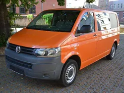 Leuchtorange Gebraucht 2011 VW T5 Van | 11.999 € (Guter Preis)