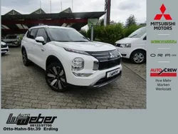 Weiß Neu 2025 Mitsubishi Outlander P-HEV Edition SUV | 52.990 € (Fairer Preis)