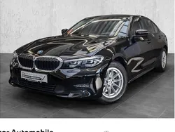 Schwarz uni Gebraucht 2021 BMW 320 Advantage Limousine | 27.970 € (Guter Preis)