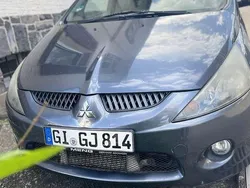 Grau Gebraucht 2006 Mitsubishi Grandis Intense Van / Kleinbus | 3.000 €