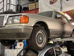 Gold Gebraucht 1986 Mercedes 260 Limousine | 7.200 €