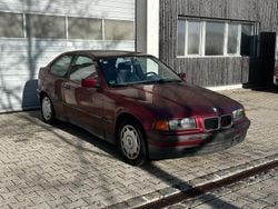 Rot Gebraucht 1996 BMW 316 Coupé | 1.200 €