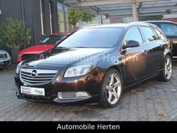 Mahagonibraun/darkmahagony Gebraucht 2011 Opel Insignia OPC Kombi | 7.890 € (Teuer)