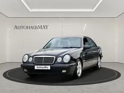 Schwarz Gebraucht 2000 Mercedes E430 Avantgarde Limousine | 7.500 € (Superpreis)