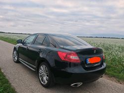 Schwarz Gebraucht 2011 Suzuki Kizashi Limousine | 6.699 € (Fairer Preis)