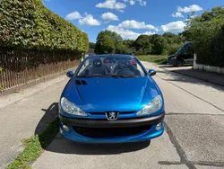 Blau Gebraucht 2003 Peugeot 206 CC Cabrio | 1.299 €