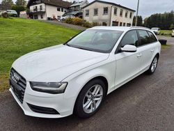 Weiß Gebraucht 2014 Audi A4 Ambition Kombi | 11.990 € (Guter Preis)
