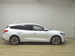 Weiss Gebraucht 2019 Ford Focus Cool & Connect Kombi | 8.250 € (Superpreis)