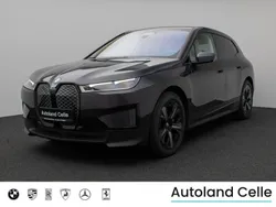 Sophistograu brillanteffekbeige Gebraucht 2022 BMW iX Shadowline SUV | 41.999 € (Fairer Preis)