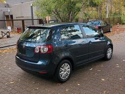 Blau Gebraucht 2006 VW Golf V Kleinwagen | 3.000 € (Fairer Preis)