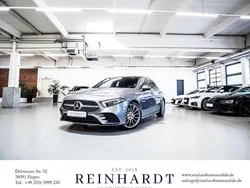Mountaingrau met. Gebraucht 2022 Mercedes A250 AMG line Limousine | 31.365 €