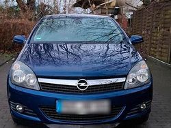 Blau Gebraucht 2009 Opel Astra GTC Coupé | 2.998 € (Guter Preis)