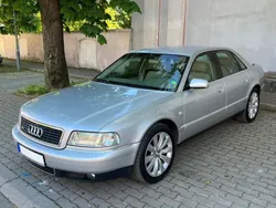 Silber Gebraucht 2002 Audi A8 Limousine | 8.800 €