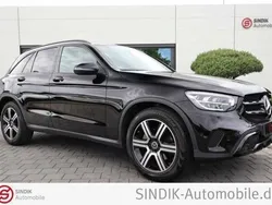 Schwarz Gebraucht 2022 Mercedes GLC200 Night SUV | 39.980 € (Fairer Preis)