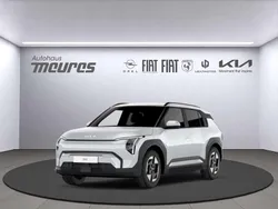 Weiss Gebraucht 2025 Kia EV3 4 SUV | 36.488 € (Superpreis)