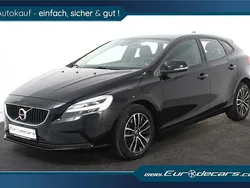 Schwarz Gebraucht 2019 Volvo V40 Kombi | 15.700 € (Fairer Preis)