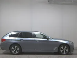 Blau Gebraucht 2020 BMW 520 Performance Kombi | 26.480 € (Superpreis)