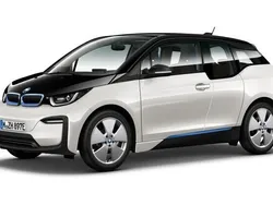 Weiß Gebraucht 2022 BMW i3 Comfort Edition Kleinwagen | 19.880 € (Superpreis)