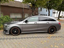 Grau Gebraucht 2015 Mercedes CLA200 Shooting Brake OrangeArt Edition Kombi | 18.500 € (Guter Preis)