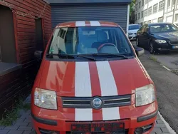 Rot Gebraucht 2006 Fiat Panda Kleinwagen | 1.550 €