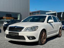Weiß Gebraucht 2010 Skoda Octavia RS Kombi | 5.490 €