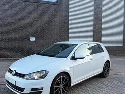 Weiß Gebraucht 2015 VW Golf VII Cup Limousine | 12.499 € (Fairer Preis)