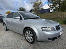 Grau Gebraucht 2004 Audi A4 Limousine | 1.998 € (Fairer Preis)