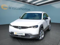 Weiß Gebraucht 2023 Mazda MX30 SUV | 22.549 € (Teuer)