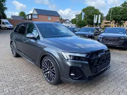 Grau Gebraucht 2025 Audi Q7 S-Line SUV | 82.999 € (Superpreis)
