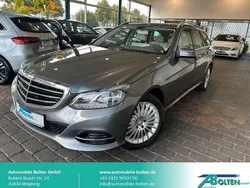 Grau Gebraucht 2016 Mercedes E200 Elegance Limousine | 14.890 € (Fairer Preis)