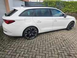 Weiß Gebraucht 2021 Cupra Leon Kombi | 23.900 € (Fairer Preis)