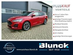 Fanstatic rot (metallic) Gebraucht 2023 Ford Focus ST-Line X Kombi | 28.990 € (Teuer)