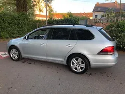 Silber Gebraucht 2010 VW Golf VI Kombi | 3.200 €