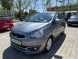 Grau Gebraucht 2016 Mitsubishi Space Star Diamant Edition Kleinwagen | 4.890 € (Fairer Preis)