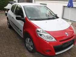 Weiß Gebraucht 2012 Renault Clio III | 1.999 € (Superpreis)