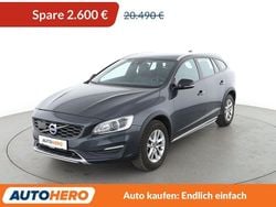 Grau Gebraucht 2016 Volvo V60 CC Summum Kombi | 17.890 € (Fairer Preis)
