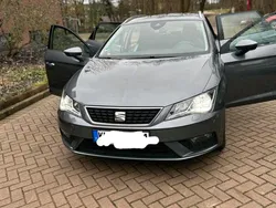 Grau Gebraucht 2018 Seat Leon Kombi | 10.700 €