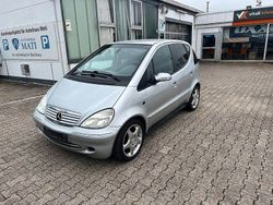 Silber Gebraucht 2004 Mercedes A160 Elegance Van / Kleinbus | 2.400 € (Etwas zu teuer)